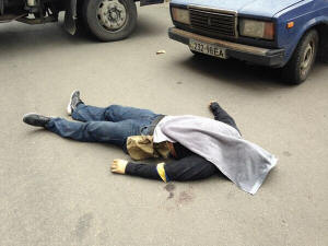 Another Dead Civiian shot by Right Sector in Mariupol
