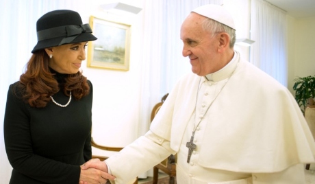 "Squatters" claim Malvinas, De Kirchner asks Pope Francis to intervene