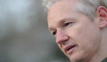 Sen. Scott Ludlam: Australia gave up on Assange, Exclusive Interview